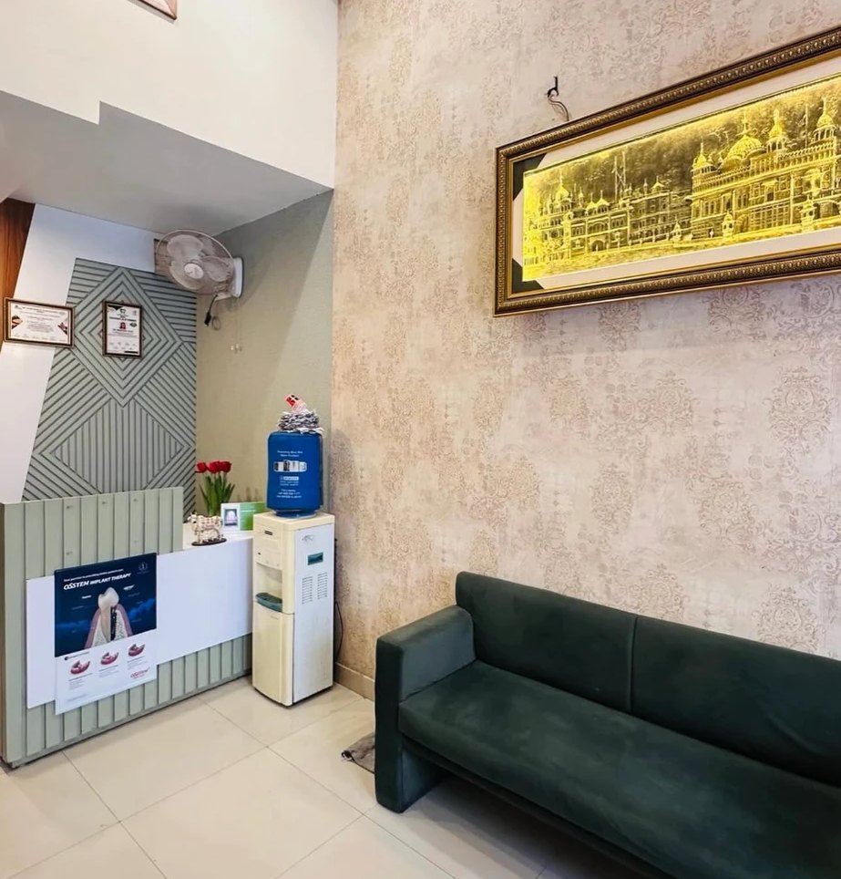 Reception at Yours Dentist Dental Clinic & Implant Centre